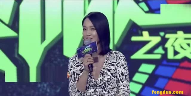 �����콱�����쵤�����Σ���ȴ����һ��Ů���Ǹ����̴�Ϸ
