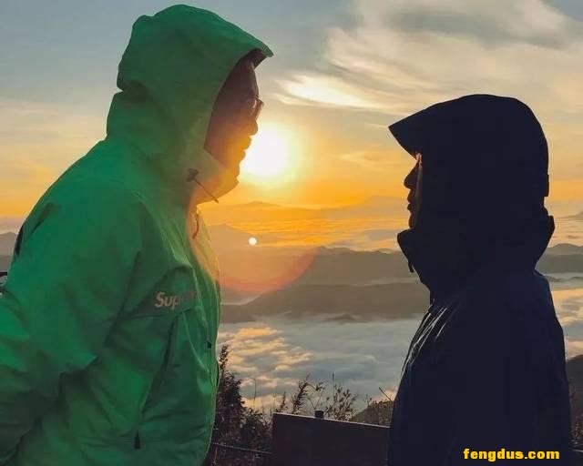 12����ã�������ף���͸�������������ǣ���һ�Ի���˭��