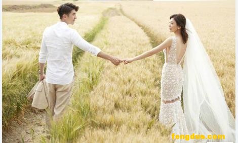 12����ã�������ף���͸�������������ǣ���һ�Ի���˭��