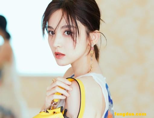 ���ڵľ����������Ҫ��ױ��������֮ǰ����λŮ�������̫��ҵ��