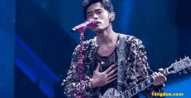 ׷�ǵ���ȷ��ʽ��Ů��Ϊ��׷�ܽ��ף����Լ�׷�������ǣ���������