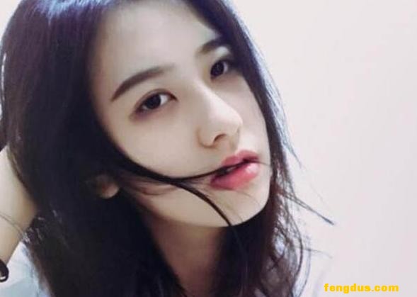 ���23��ֵʤ��Ů���ǣ��й�����������У�һ��ƬѸ�ٴں�����