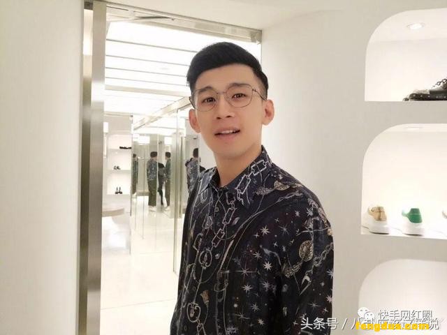 ����ǰ�����������죬����ʶ������һ����һ������